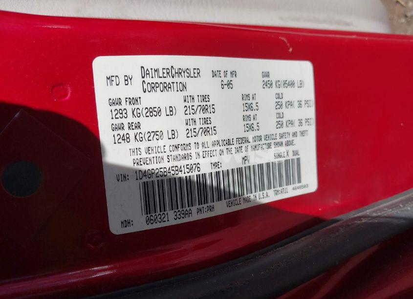 Photo 9 of 2005 Dodge Caravan SE (VIN 1D4GP25B45B415076)