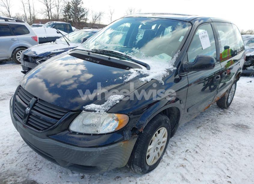Photo 2 of 2005 Dodge Caravan SE (VIN 1D4GP25B55B346561)