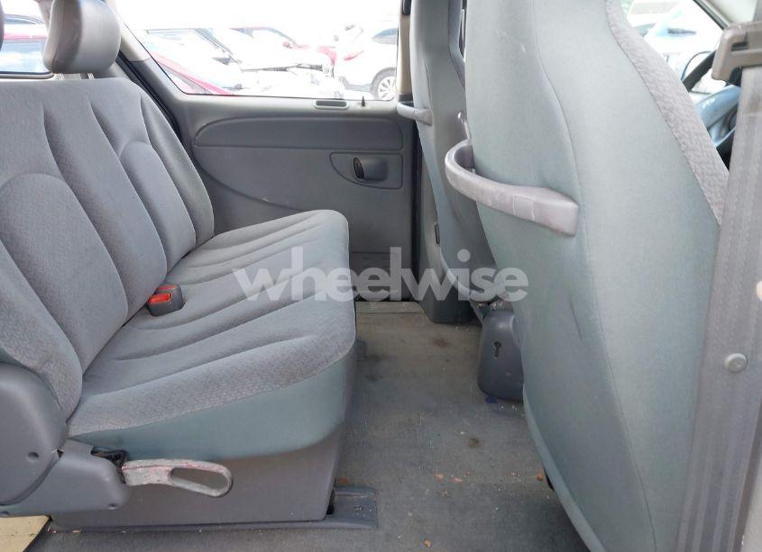 Photo 8 of 2005 Dodge Caravan SE (VIN 1D4GP25B55B346561)