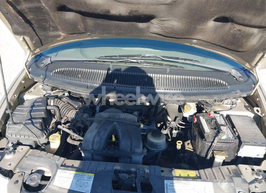 Photo 10 of 2005 Dodge Caravan SE (VIN 1D4GP25B95B429684)