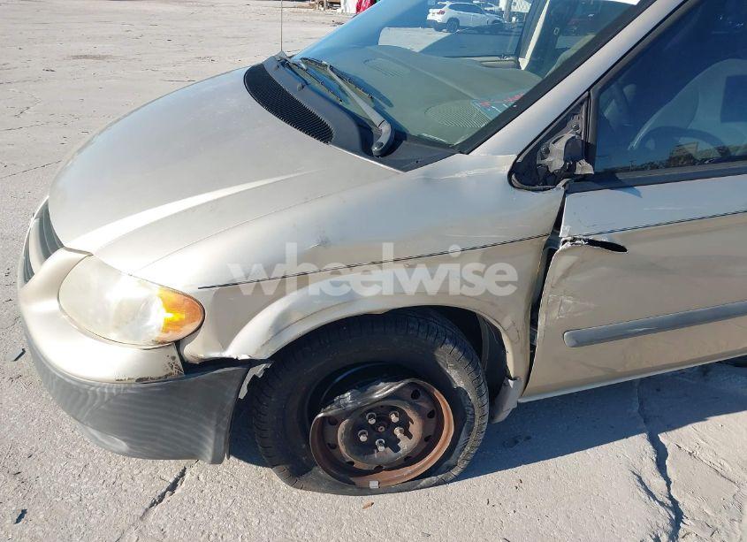 Photo 6 of 2005 Dodge Caravan SE (VIN 1D4GP25B95B429684)