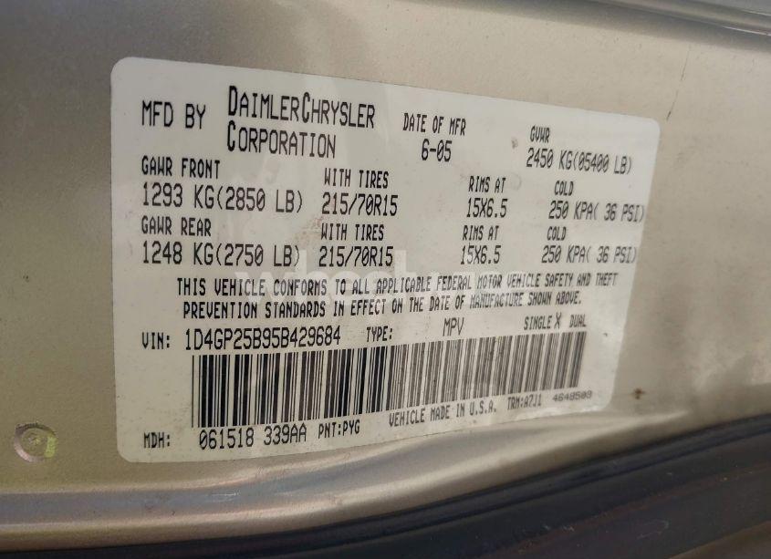 Photo 9 of 2005 Dodge Caravan SE (VIN 1D4GP25B95B429684)