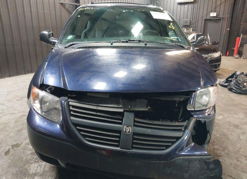 Photo 12 of 2005 Dodge Caravan SE (VIN 1D4GP25BX5B135114)