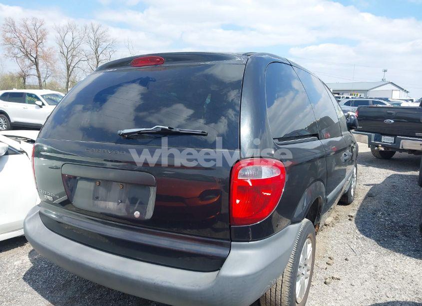 Photo 4 of 2005 Dodge Caravan SE (VIN 1D4GP25BX5B319579)