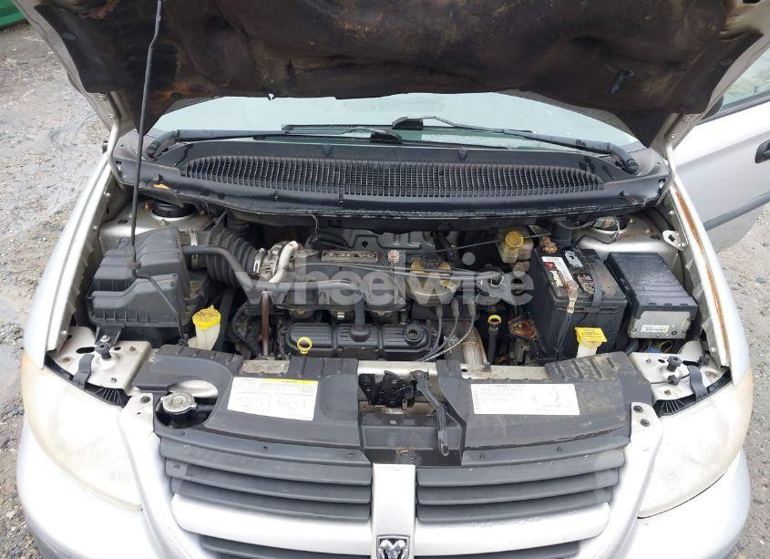 Photo 10 of 2005 Dodge Caravan SE (VIN 1D4GP25E25B237369)