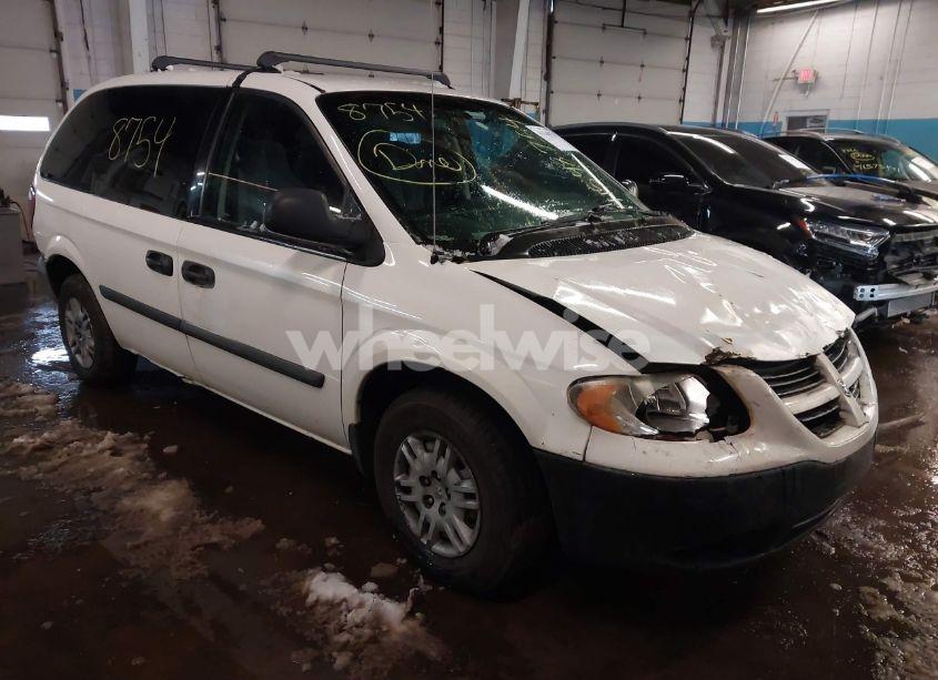 2005 Dodge Caravan SE (VIN 1D4GP25E85B249526) main photo