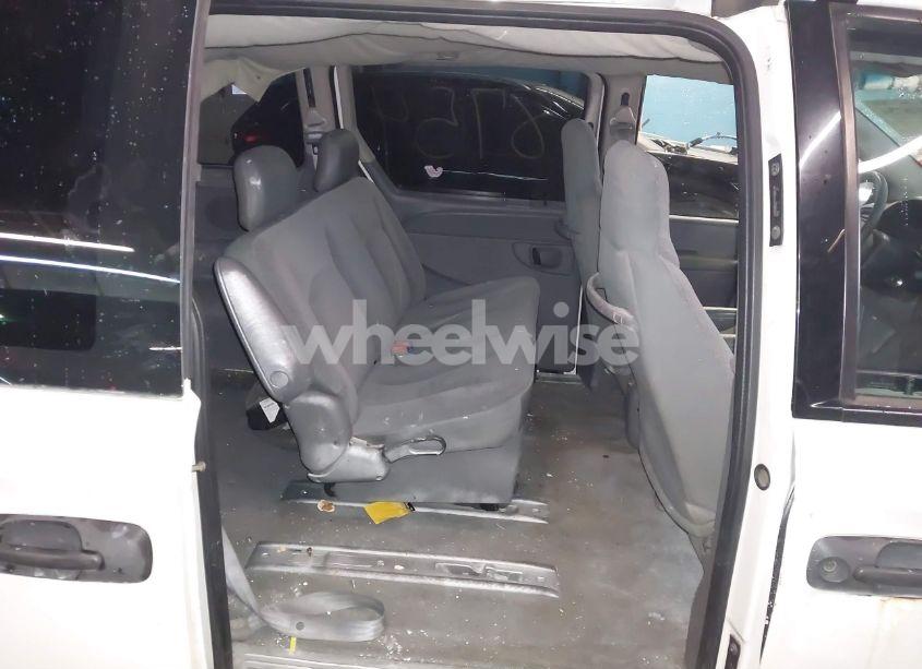 Photo 8 of 2005 Dodge Caravan SE (VIN 1D4GP25E85B249526)