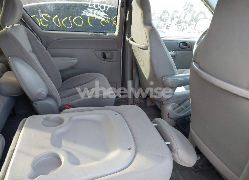 Photo 8 of 2003 Dodge Caravan SE (VIN 1D4GP25R23B263079)
