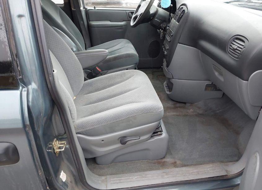 Photo 5 of 2005 Dodge Caravan SE (VIN 1D4GP25R45B378723)