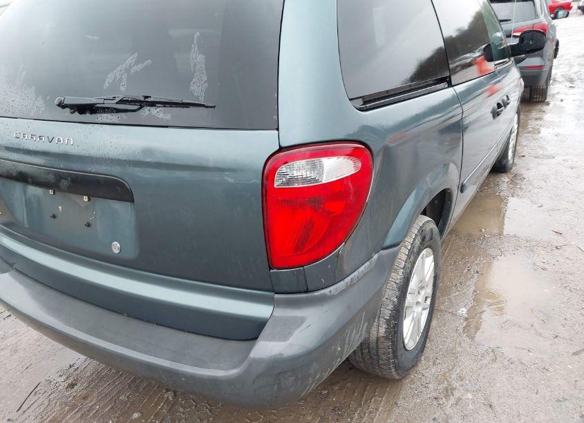 Photo 6 of 2005 Dodge Caravan SE (VIN 1D4GP25R45B378723)