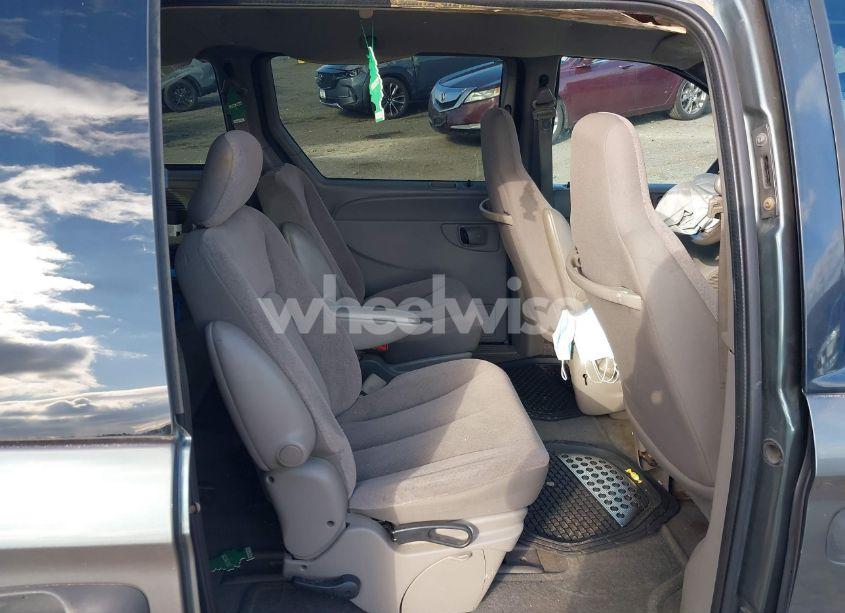 Photo 8 of 2003 Dodge Caravan SE (VIN 1D4GP25R73B263031)