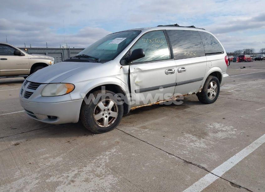 Photo 2 of 2006 Dodge Caravan SXT (VIN 1D4GP45R06B501446)