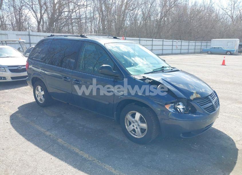 2007 Dodge Caravan SXT (VIN 1D4GP45R07B161443) main photo