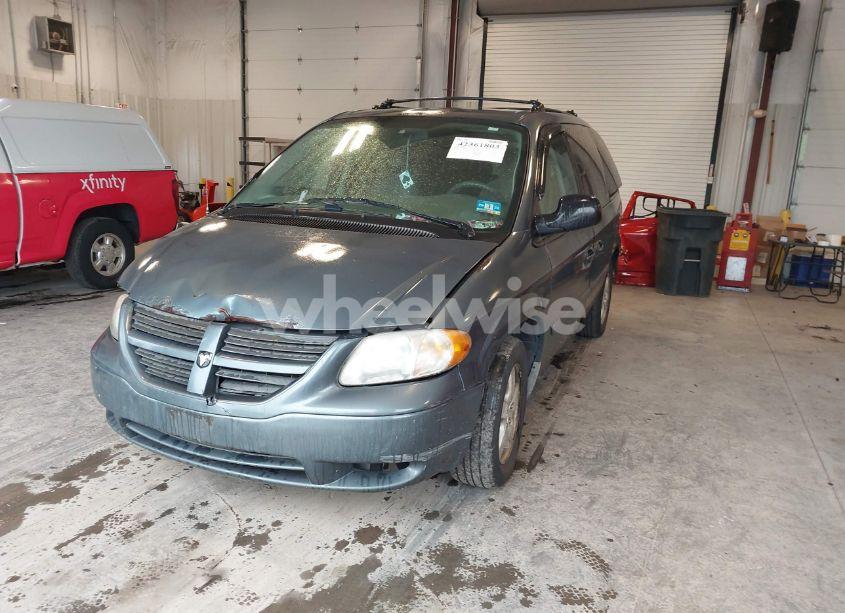 Photo 2 of 2006 Dodge Caravan SXT (VIN 1D4GP45R16B528722)