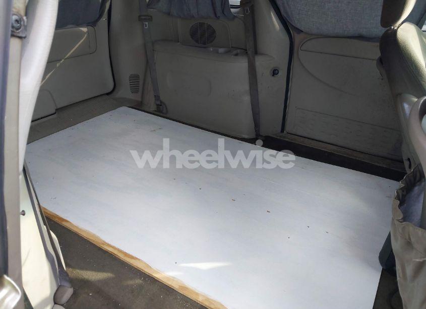 Photo 8 of 2006 Dodge Caravan SXT (VIN 1D4GP45R16B612961)