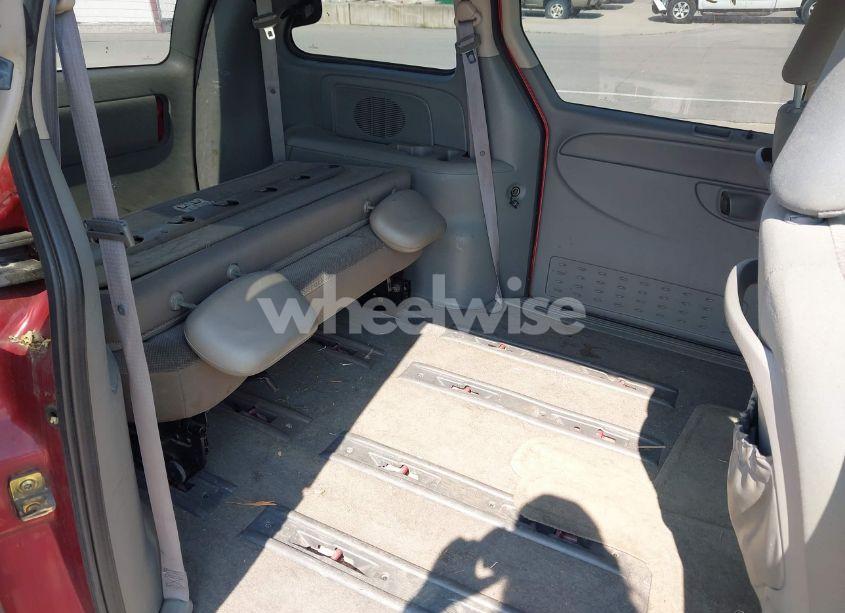 Photo 8 of 2006 Dodge Caravan SXT (VIN 1D4GP45R16B713756)