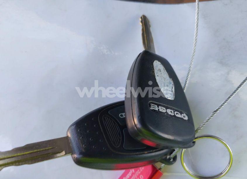 Photo 11 of 2005 Dodge Caravan SXT (VIN 1D4GP45R25B284206)