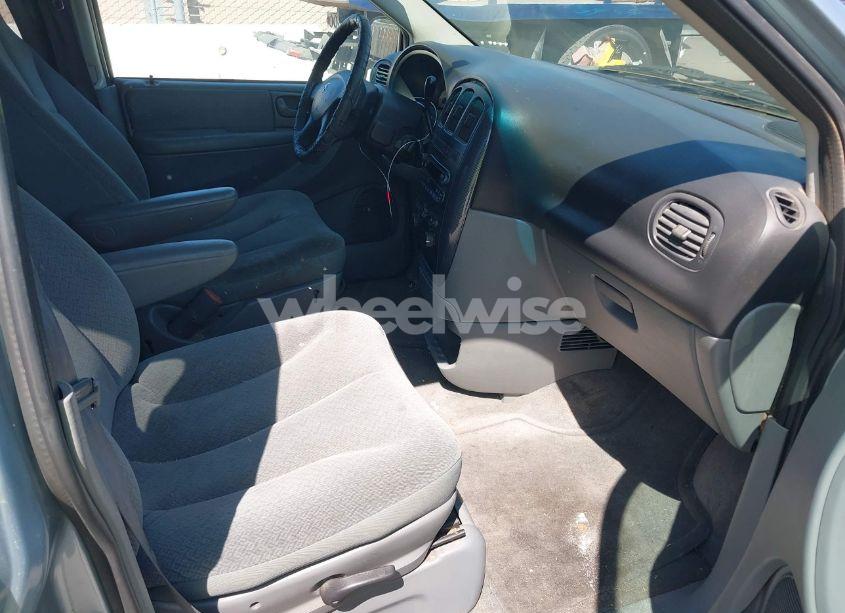 Photo 5 of 2005 Dodge Caravan SXT (VIN 1D4GP45R25B284206)