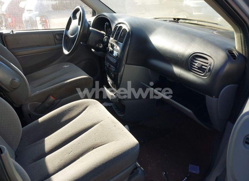 Photo 5 of 2006 Dodge Caravan SXT (VIN 1D4GP45R26B539017)