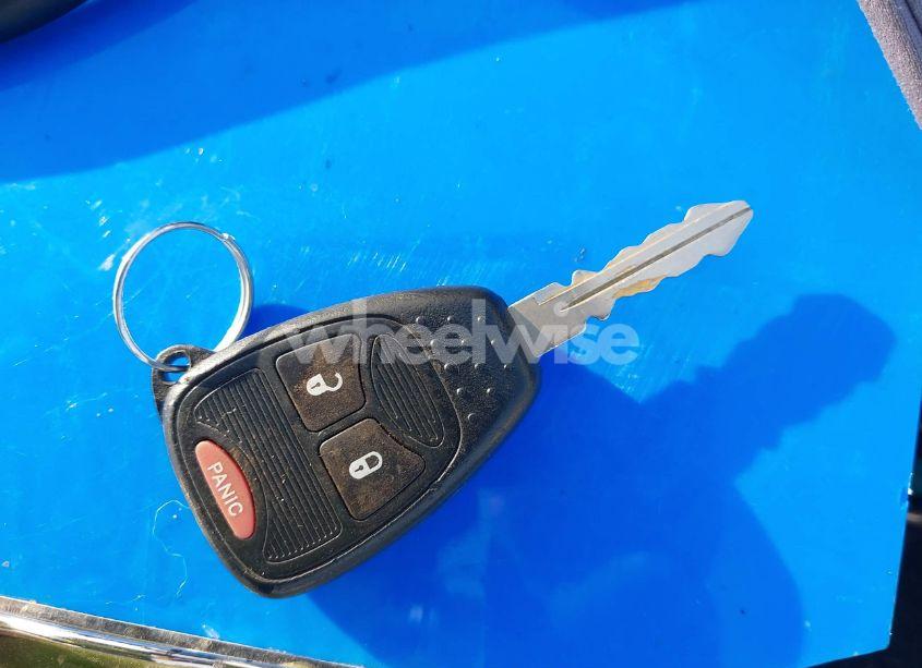 Photo 11 of 2005 Dodge Caravan SXT (VIN 1D4GP45R35B163054)