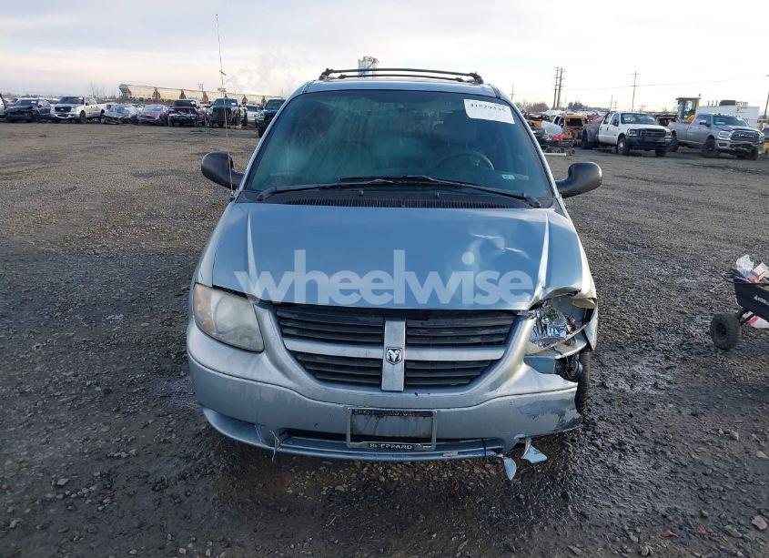 Photo 12 of 2005 Dodge Caravan SXT (VIN 1D4GP45R35B163054)