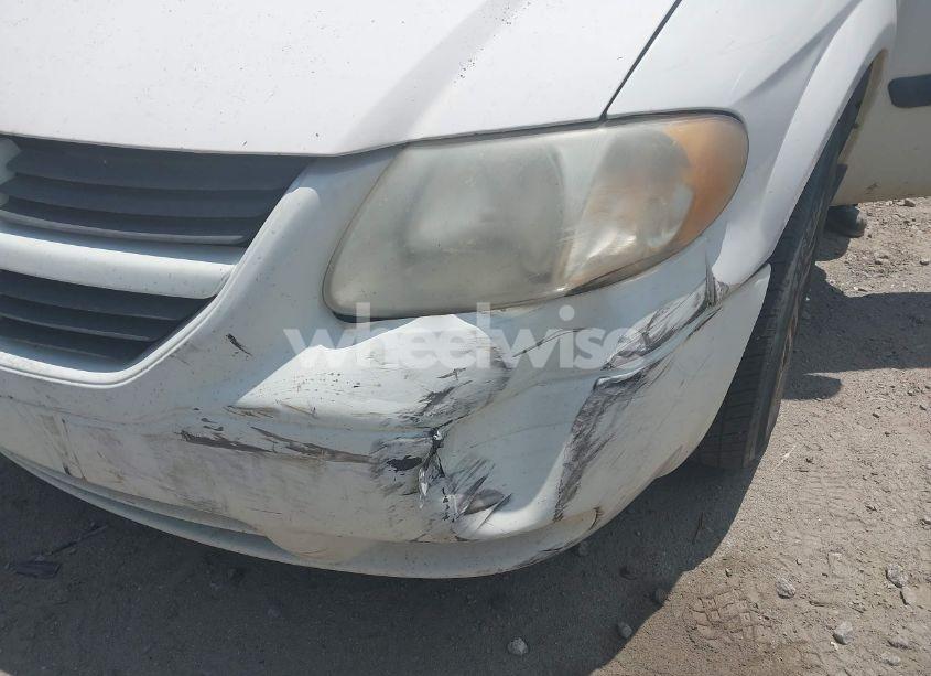 Photo 6 of 2005 Dodge Caravan SXT (VIN 1D4GP45R35B191016)