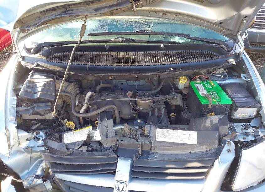 Photo 10 of 2005 Dodge Caravan SXT (VIN 1D4GP45R35B274252)