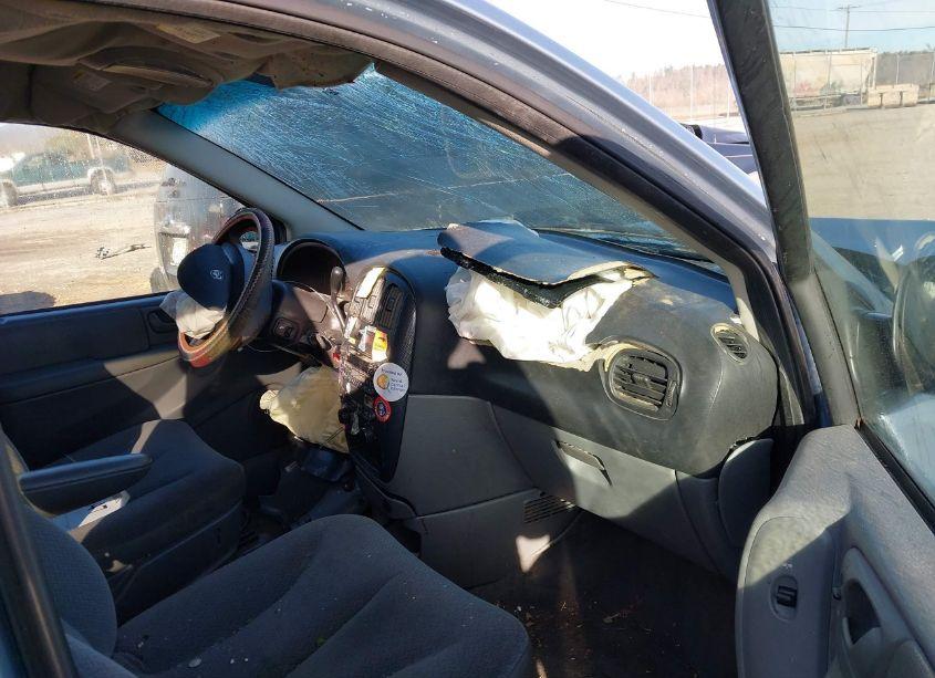 Photo 5 of 2005 Dodge Caravan SXT (VIN 1D4GP45R35B274252)