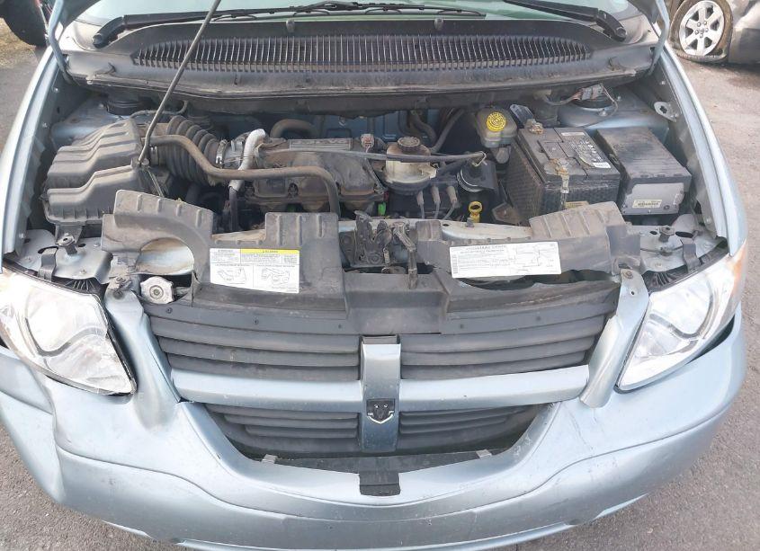 Photo 10 of 2005 Dodge Caravan SXT (VIN 1D4GP45R35B420990)