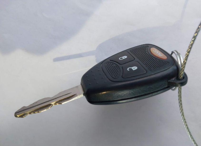 Photo 11 of 2005 Dodge Caravan SXT (VIN 1D4GP45R35B420990)