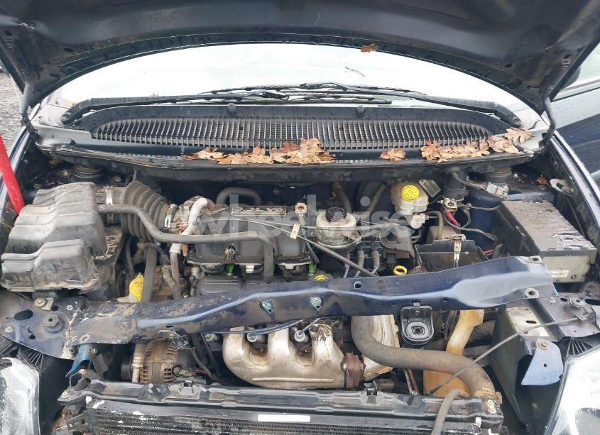 Photo 10 of 2005 Dodge Caravan SXT (VIN 1D4GP45R45B159286)