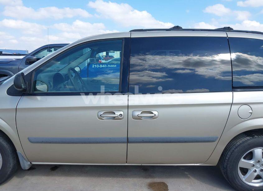 Photo 15 of 2006 Dodge Caravan SXT (VIN 1D4GP45R46B713525)