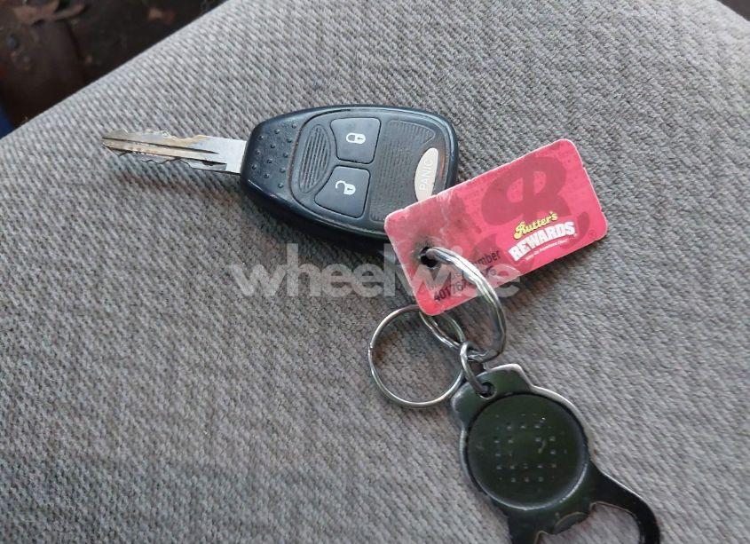 Photo 11 of 2006 Dodge Caravan SXT (VIN 1D4GP45R46B713654)