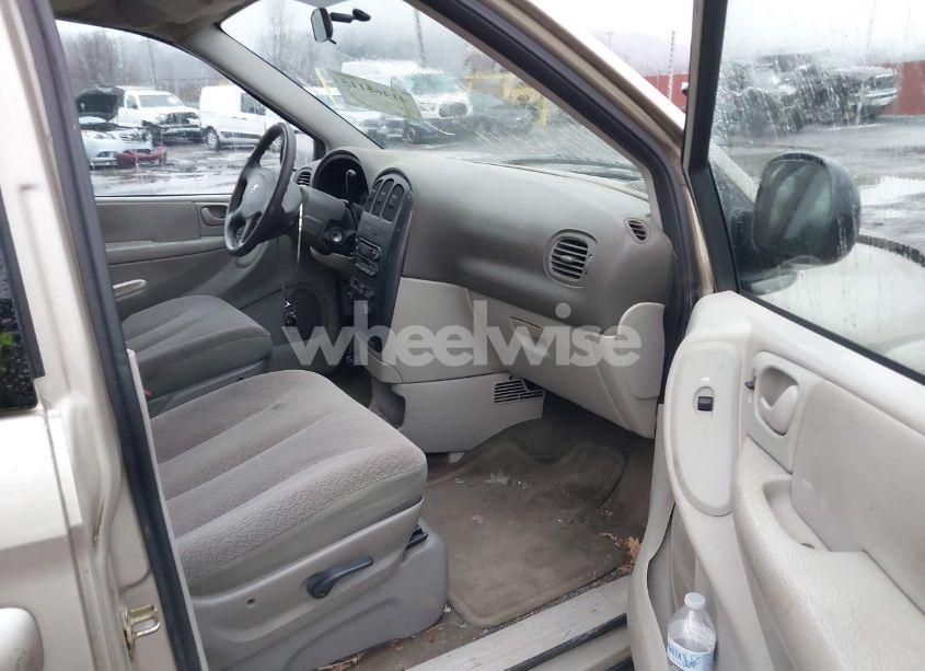 Photo 5 of 2006 Dodge Caravan SXT (VIN 1D4GP45R46B713654)