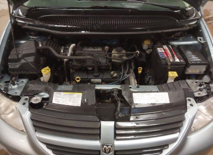 Photo 10 of 2005 Dodge Caravan SXT (VIN 1D4GP45R55B406332)