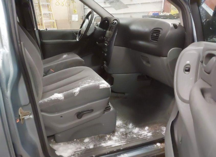 Photo 5 of 2005 Dodge Caravan SXT (VIN 1D4GP45R55B406332)