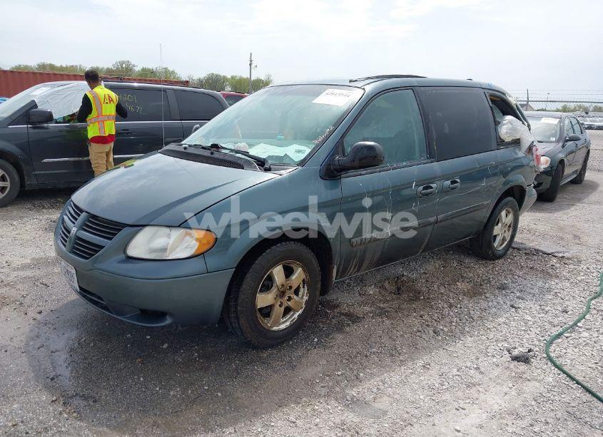 Photo 2 of 2006 Dodge Caravan SXT (VIN 1D4GP45R56B738708)