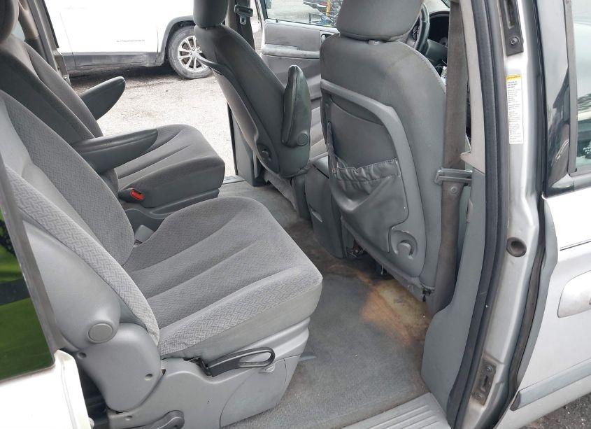 Photo 8 of 2006 Dodge Caravan SXT (VIN 1D4GP45R66B537027)