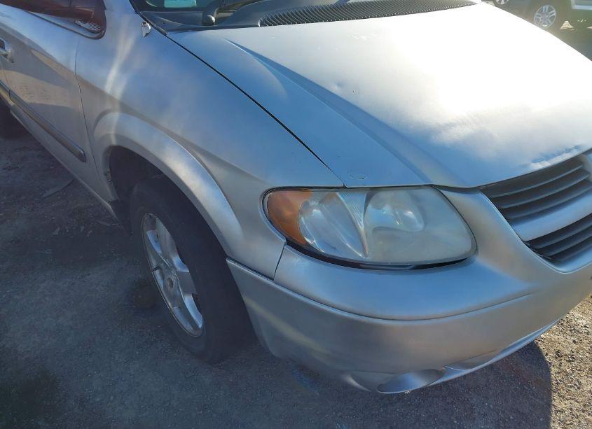 Photo 12 of 2005 Dodge Caravan SXT (VIN 1D4GP45R75B244784)