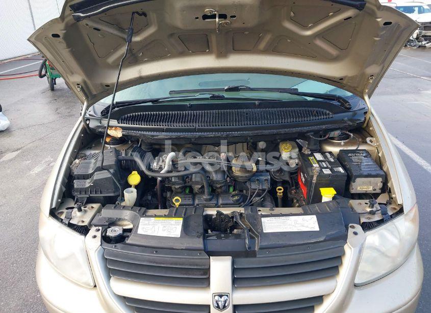 Photo 10 of 2006 Dodge Caravan SXT (VIN 1D4GP45R76B574152)