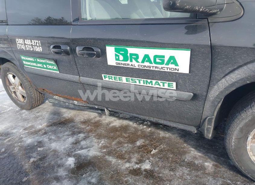 Photo 13 of 2005 Dodge Caravan SXT (VIN 1D4GP45R85B434609)