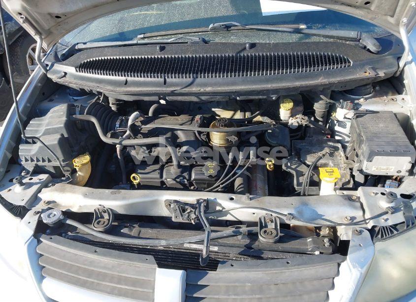 Photo 10 of 2005 Dodge Caravan SXT (VIN 1D4GP45R95B239814)