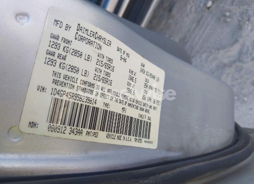 Photo 9 of 2005 Dodge Caravan SXT (VIN 1D4GP45R95B239814)