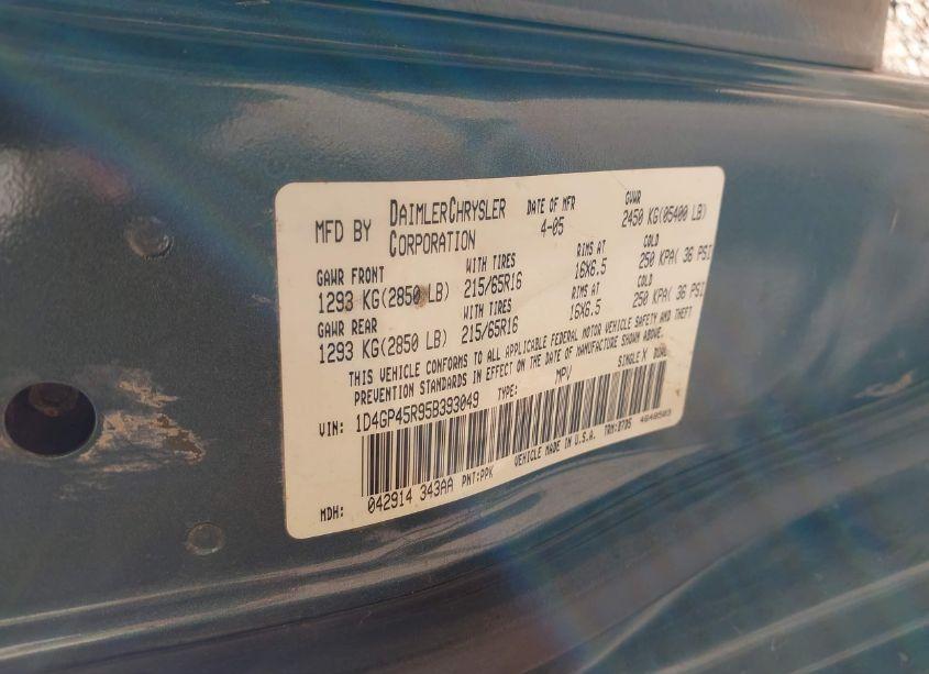 Photo 9 of 2005 Dodge Caravan SXT (VIN 1D4GP45R95B393049)