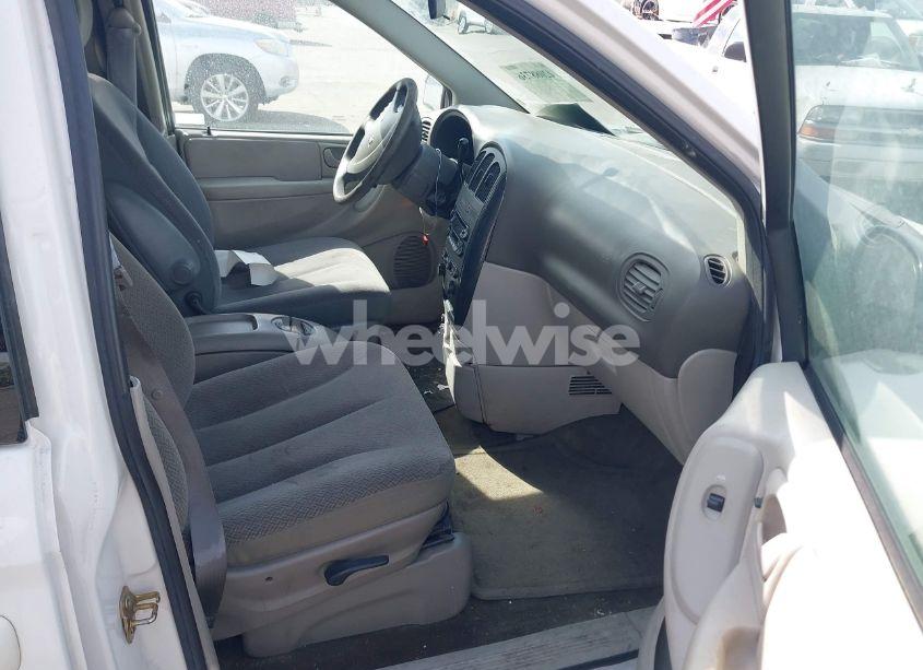 Photo 5 of 2006 Dodge Caravan SXT (VIN 1D4GP45R96B728828)