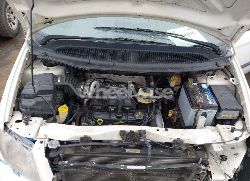 Photo 10 of 2005 Dodge Caravan SXT (VIN 1D4GP45RX5B124817)