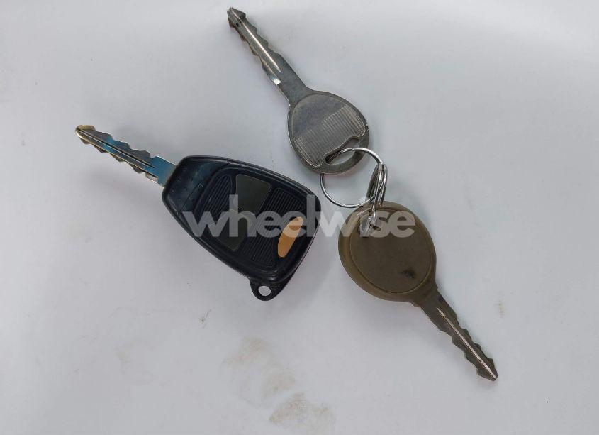 Photo 11 of 2005 Dodge Caravan SXT (VIN 1D4GP45RX5B124817)