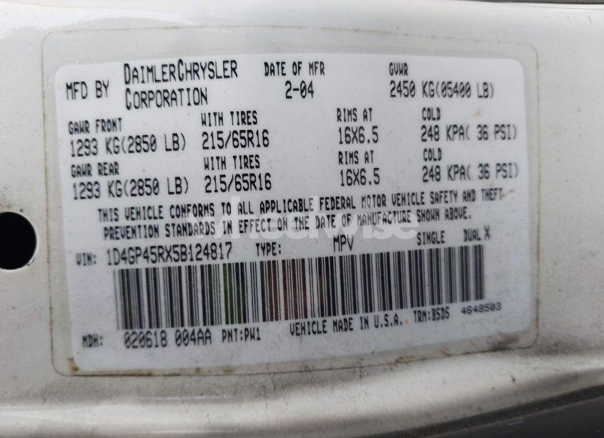 Photo 9 of 2005 Dodge Caravan SXT (VIN 1D4GP45RX5B124817)