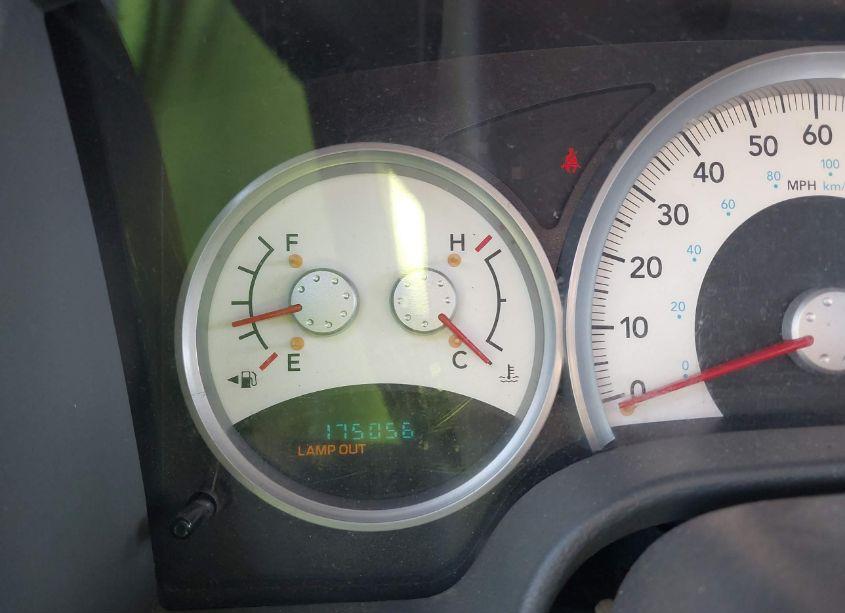 Photo 15 of 2004 Dodge Durango SLT (VIN 1D4HB48D44F142014)