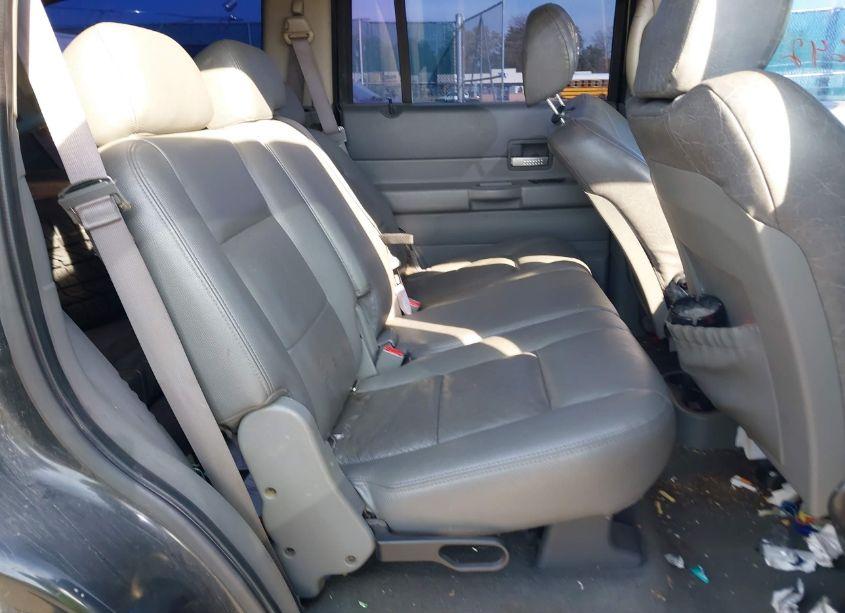Photo 8 of 2004 Dodge Durango SLT (VIN 1D4HB48D44F142014)